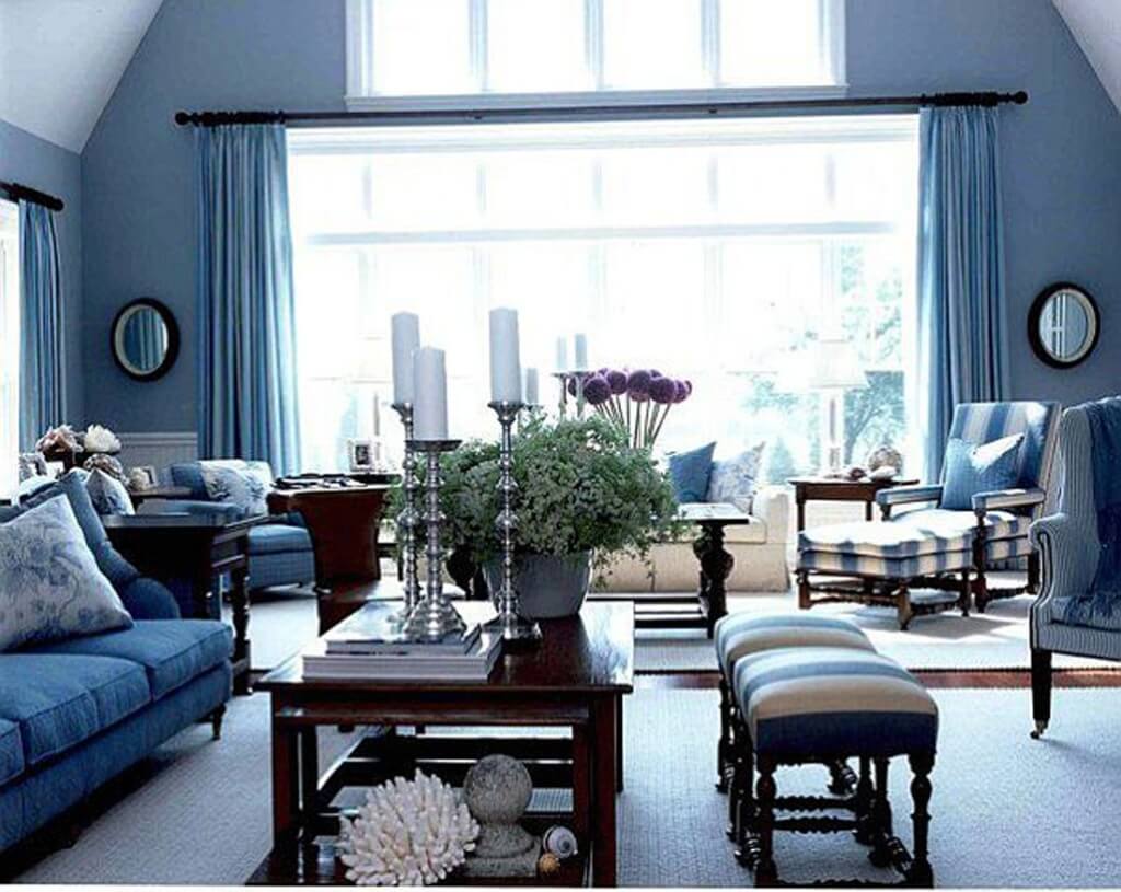 If you like glam and shine, you will love French style living rooms