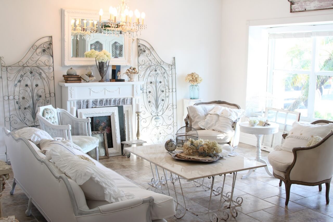 Shabby Chic Living Room With Bay Window