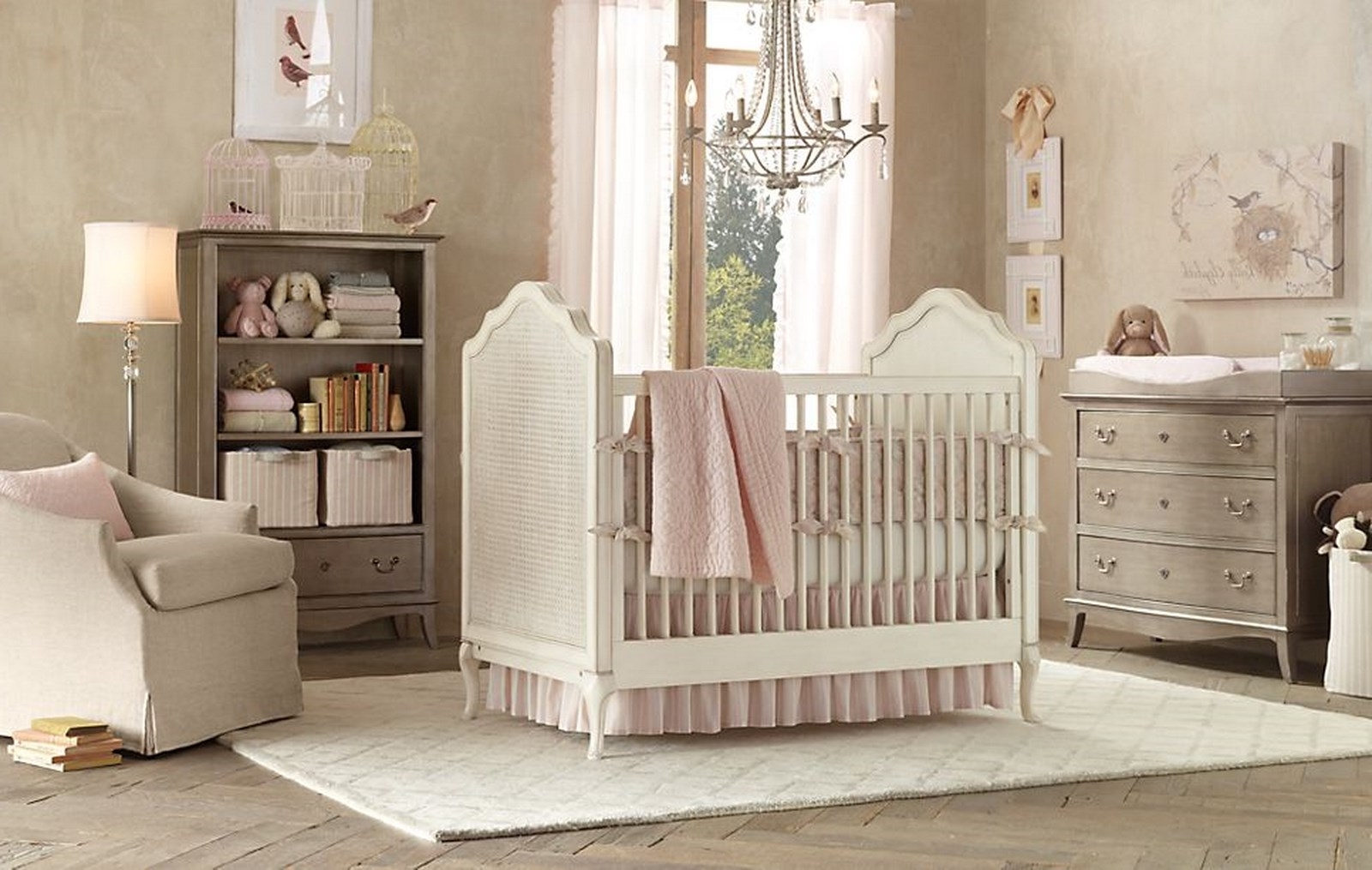 Baby bedroom. Кроватка детская"Theophile & Patachou". Комната для новорожденного. Комната для новорожденной девочки. Интерьер комнаты для новорожденного.