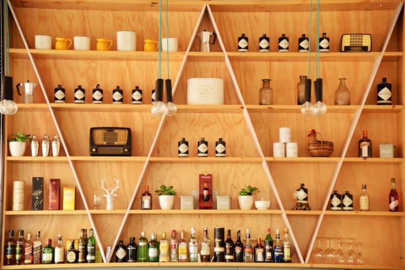 Geometrical shelving system