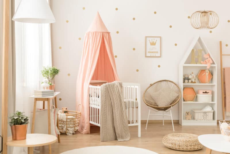 Decorate the nursery room