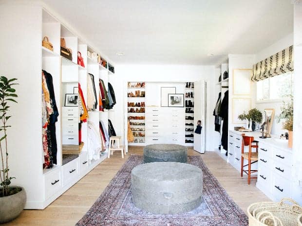 Walk-in closet